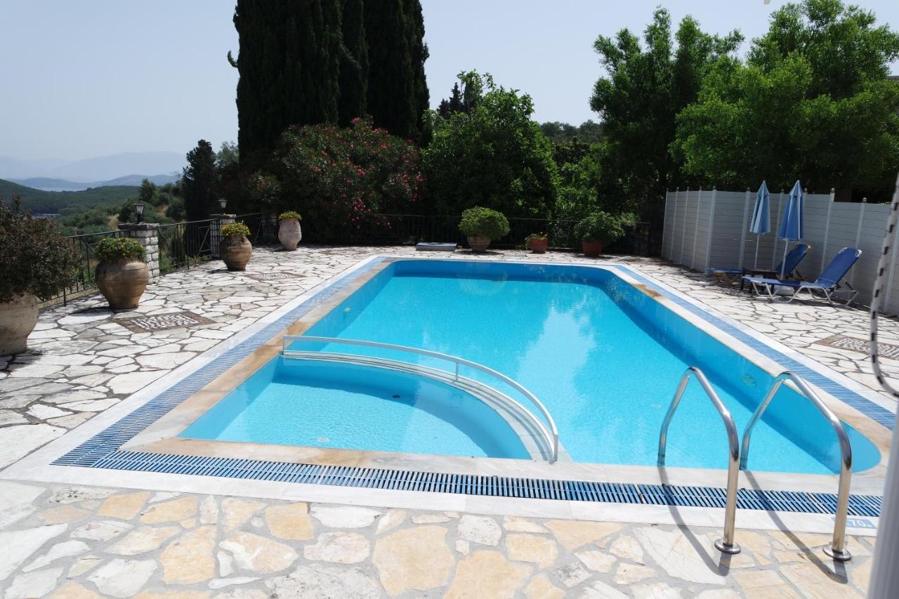 Villa Bacchus Kassiopi Corfu Luaran gambar